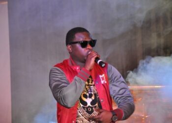 Wande Coal thrills the audience 600x398