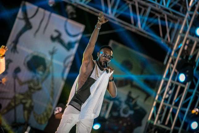 D-banj-on-the-GidiFest-stage