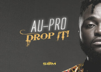 AU DROP IT.... BLACK AND WHITE FRONT