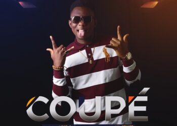 COUPE MAIN1