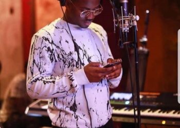 Korede Bello - Champion + Bless Me 3 korede bello champion sh