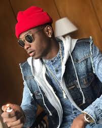 Lil Kesh At YBNL Or After...Which Is The Better One??? 2 images 5