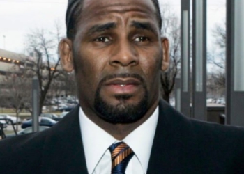 15 r kelly criminal record.w700.h700