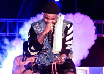 Kizz Daniel Live in Abuja 13