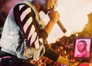 Kizz Daniel Live in Abuja 9