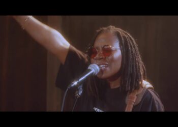 ASA - "Torn" (Live @ Studios Ferber)