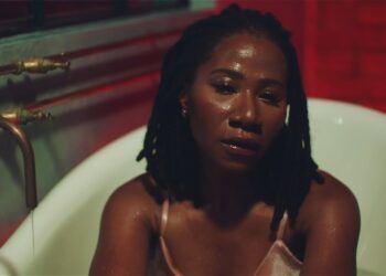 [Video] Asa - "Murder In The USA"