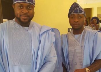davido and brother