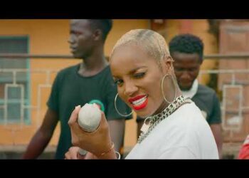 Seyi Shay Tuale Video