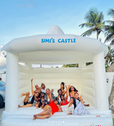 Simi Shows Off Her New Castle || See Photos 2