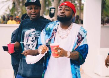 I've Never Seen A Girl Pressurizing Her Boyfriend To Buy Her A Bible - Davido's Logistics Manager, Israel 3 Davido Isreal DMW