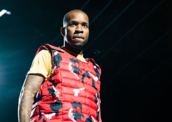 LONDON, ENGLAND - NOVEMBER 28:  Tory Lanez performs on stage during Spotify Presents: Who We Be Live at Alexandra Palace on November 28, 2018 in London, England.  (Photo by Joseph Okpako/WireImage)