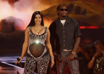 cardi b and offset of migos perform onstage at the bet news photo 1624886195