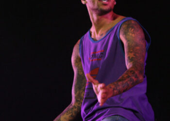 Chris Brown 5 2012