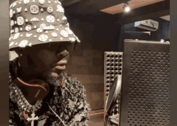 Kizz Daniel Pour Me Water