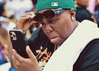 Teni phone