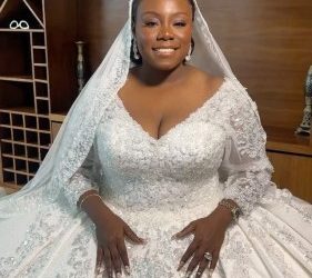 teni wed e1657380924670