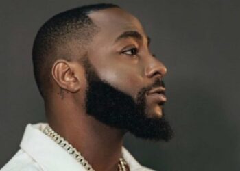 davido react national honours