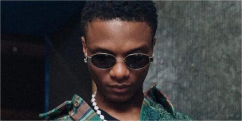 Fans React as Wizkid Deliberately Pours Away Drink Given to Him at a Nightclub