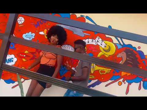 Tinez - This Girl (Official Video) 1