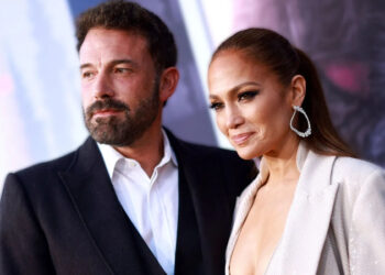 Jennifer Lopez Asks Court to Remove Ben Affleckβs Last Name from Her Records 2 Jennifer Lopez