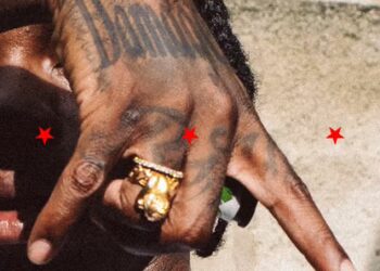 255 ft. Naira Marley, Zinoleesky – Damage