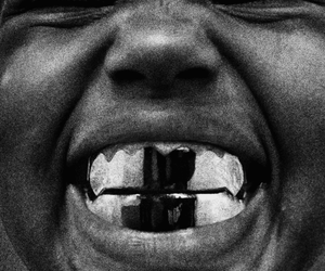 Kanye West - BULLY