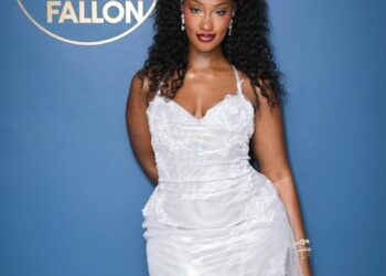 Tems Stuns on The Tonight Show Starring Jimmy Fallon