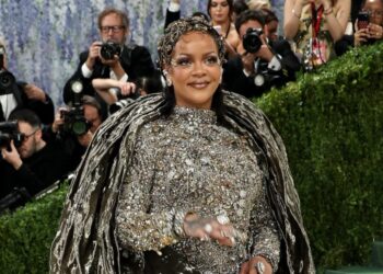 Rihanna Uses Ayra Starrβs βWhoβs Dat Girlβ in Met Gala Recap Video 3 Rihanna, Met Gala