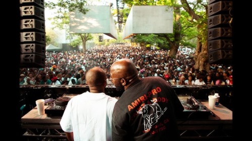 Kabza de small & DJ Maphorisa – Piano People (Amapiano Mix) 1 Kabza de small & DJ Maphorisa – Piano People (Amapiano Mix)